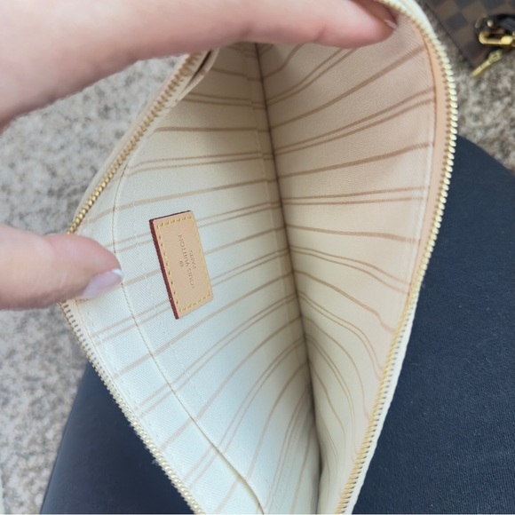 NWOT Authentic Louis Vuitton Damier Azur Neverfull Pouch Wristlet Wallet - Picture 7 of 10